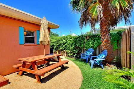 Spanish Village Cottage W Private Cabana 포트 애런사스 외부 사진