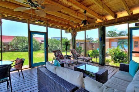 Spanish Village Cottage W Private Cabana 포트 애런사스 외부 사진
